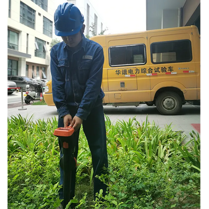 R30 Underground Cable & Pipeline Locator
